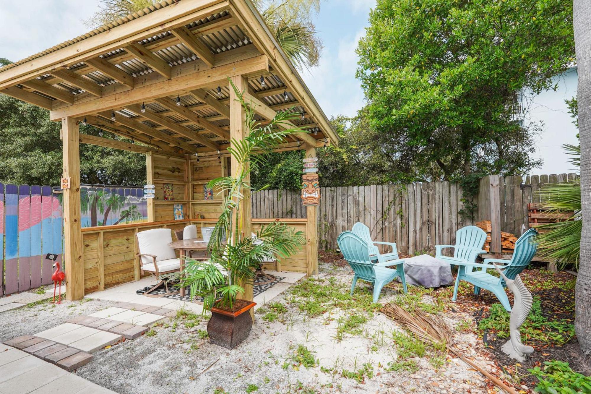 Holiday home Breezy Pcb Vacation With Lanai, Walk To Ocean *